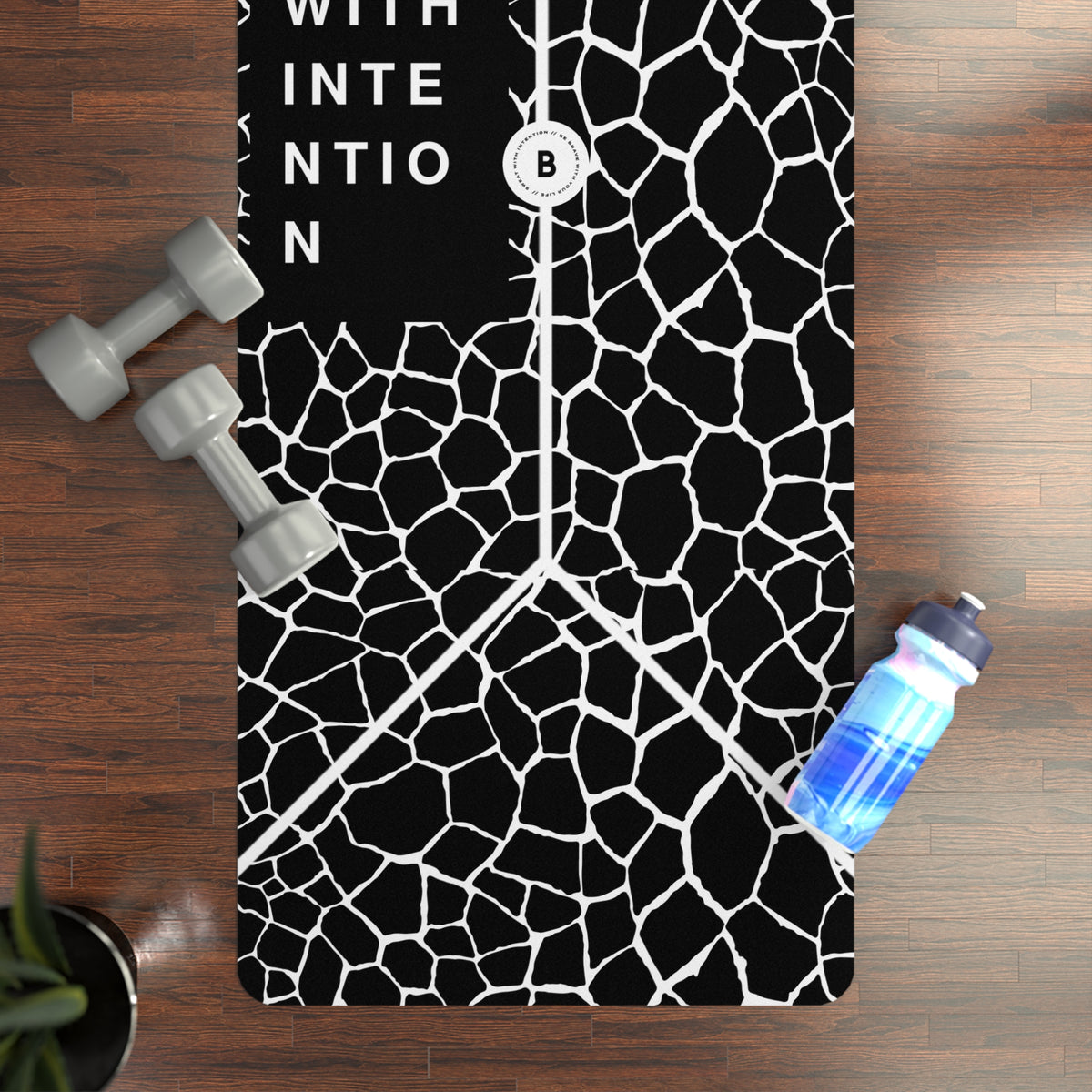 Black Jungle | Rubber Yoga Mat